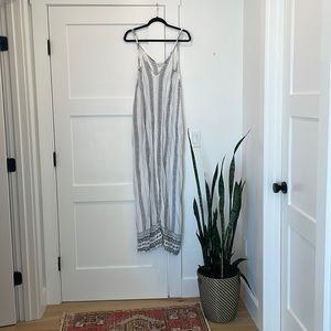 Elan cover up maxi dress printed